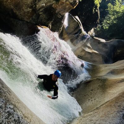 faire du canyon autour de pau